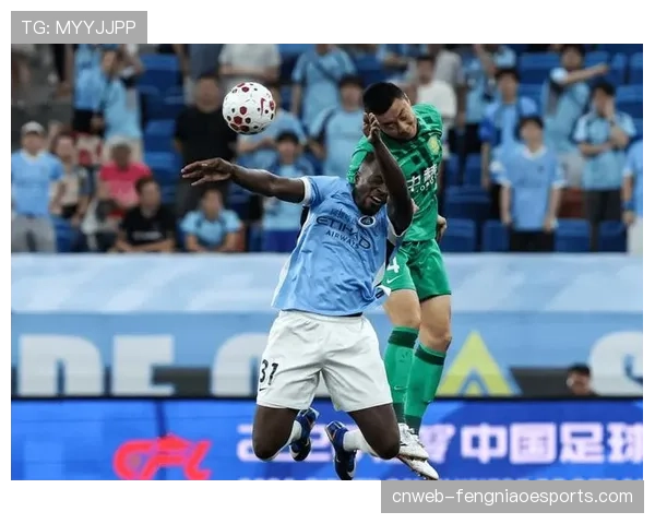 北京国安客场1-0险胜深圳新鹏城，张稀哲第89分钟任意球世界波绝杀